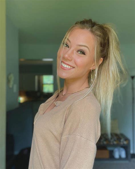 planetsuzy avery|Avery Cristy Nude XXX Pics .